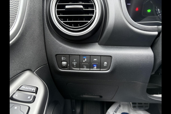 Hyundai Kona EV Fashion 64 kWh 204pk | Dodehoeksensoren | Achteruitrijcamera | Navi | Carplay | Cruise Control | Climate Control |