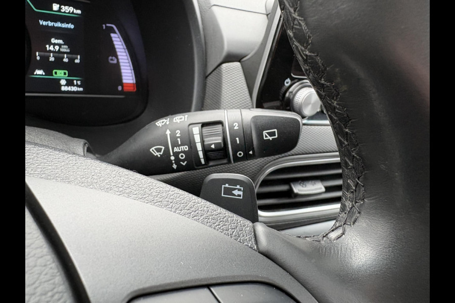 Hyundai Kona EV Fashion 64 kWh 204pk | Dodehoeksensoren | Achteruitrijcamera | Navi | Carplay | Cruise Control | Climate Control |