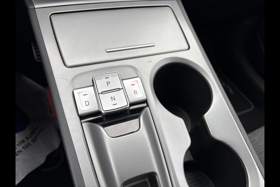 Hyundai Kona EV Fashion 64 kWh 204pk | Dodehoeksensoren | Achteruitrijcamera | Navi | Carplay | Cruise Control | Climate Control |
