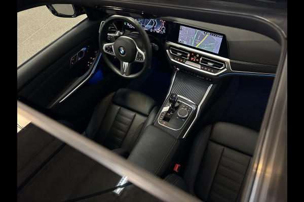 BMW 3-serie 330 292pk M-Sport Performance | Schuifdak | Memory | 19" | Leder | M-Remmen | Adaptief M Onderstel | M440 tips | Carplay | Alarm | Live Cockpit Pro | Navi Professional | Rijklaarprijs | Bovag garantie.