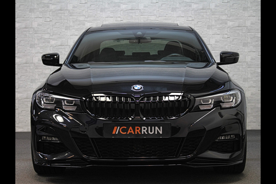 BMW 3-serie 330 292pk M-Sport Performance | Schuifdak | Memory | 19" | Leder | M-Remmen | Adaptief M Onderstel | M440 tips | Carplay | Alarm | Live Cockpit Pro | Navi Professional | Rijklaarprijs | Bovag garantie.