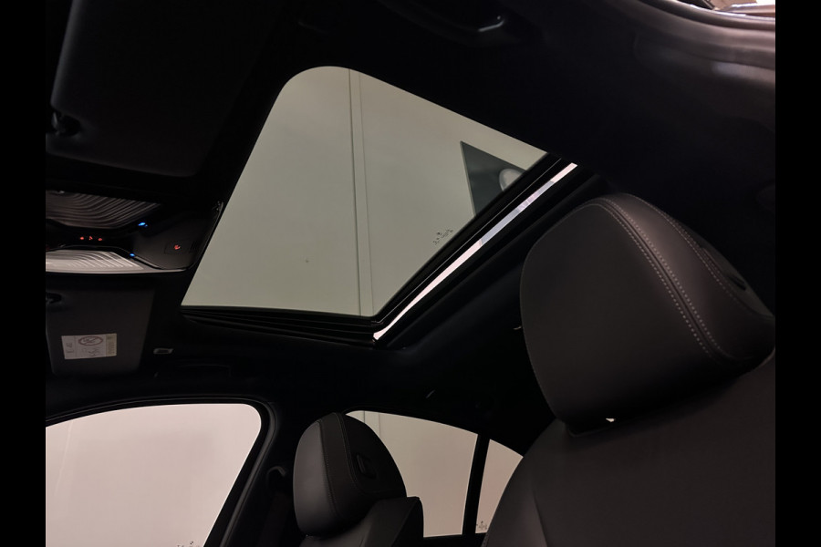 BMW 3-serie 330 292pk M-Sport Performance | Schuifdak | Memory | 19" | Leder | M-Remmen | Adaptief M Onderstel | M440 tips | Carplay | Alarm | Live Cockpit Pro | Navi Professional | Rijklaarprijs | Bovag garantie.
