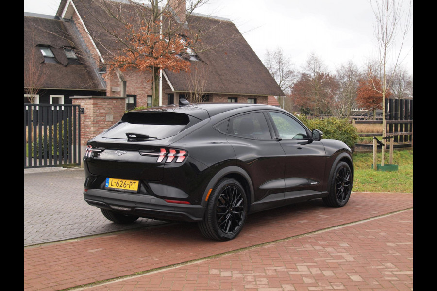 Ford Mustang Mach-E Extended RWD 98 kWh | SOH 94% | Panoramadak | Bang & Olufsen | 360 Camera | Apple Carplay |