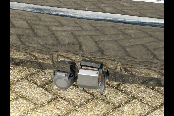 Toyota RAV4 2.5 Hybrid AWD Black Edition Pano|Leder|JBL