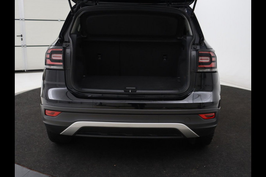 Volkswagen T-Cross 1.0 TSI Life | Automaat | Stoelverwarming | Camera | Adaptive cruise | Carplay | 17'' | Sportstoelen | Navigatie | Parkeerhulp | Airco | Bluetooth