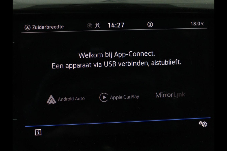 Volkswagen T-Cross 1.0 TSI Life | Automaat | Stoelverwarming | Camera | Adaptive cruise | Carplay | 17'' | Sportstoelen | Navigatie | Parkeerhulp | Airco | Bluetooth