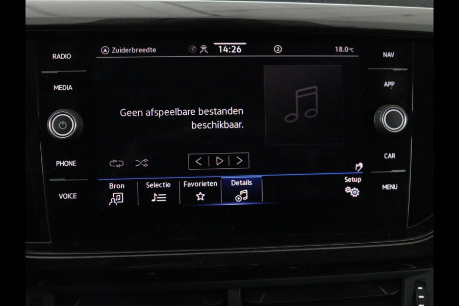 Volkswagen T-Cross 1.0 TSI Life | Automaat | Stoelverwarming | Camera | Adaptive cruise | Carplay | 17'' | Sportstoelen | Navigatie | Parkeerhulp | Airco | Bluetooth