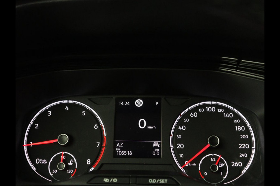 Volkswagen T-Cross 1.0 TSI Life | Automaat | Stoelverwarming | Camera | Adaptive cruise | Carplay | 17'' | Sportstoelen | Navigatie | Parkeerhulp | Airco | Bluetooth