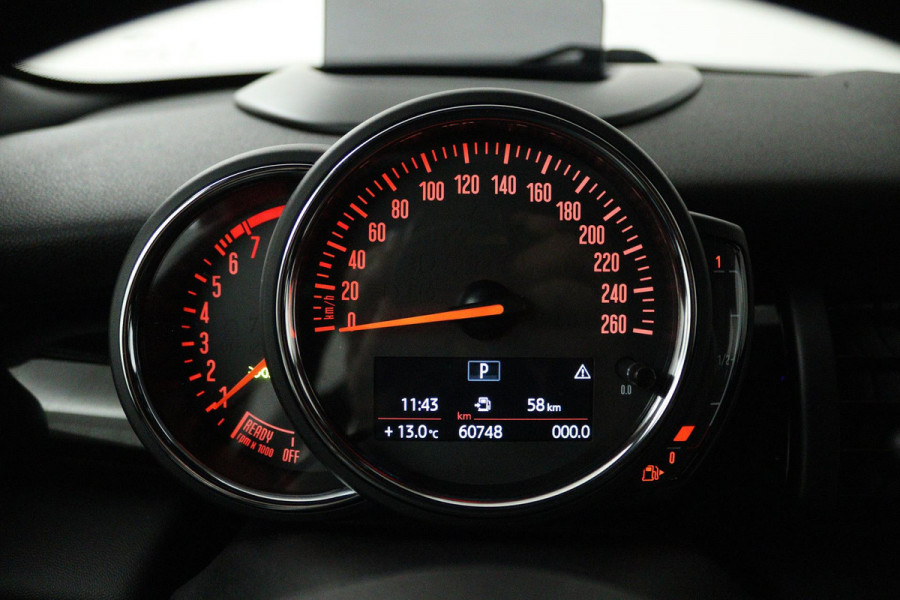 MINI Mini 1.5 Cooper Pepper (STOELVERWARMING, SFEERVERLICHTING, HEAD-UP, AUTOMAAT, PARKEERSENSOREN)