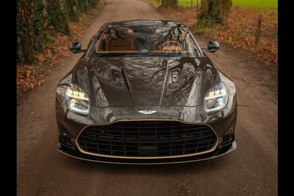 Aston Martin Vanquish | Minotaur Green | Bronze dreamlines | Carbon interior | Stoelventilatie