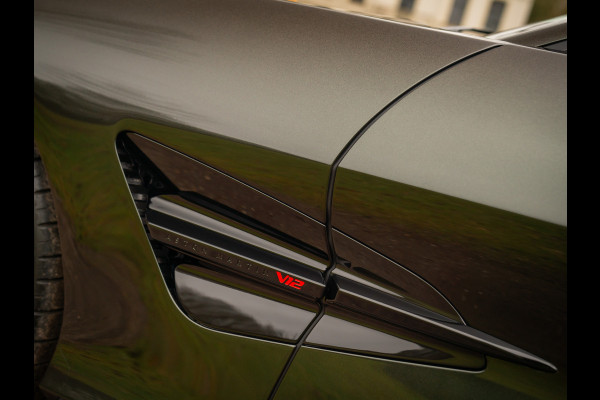 Aston Martin Vanquish | Minotaur Green | Bronze dreamlines | Carbon interior | Stoelventilatie