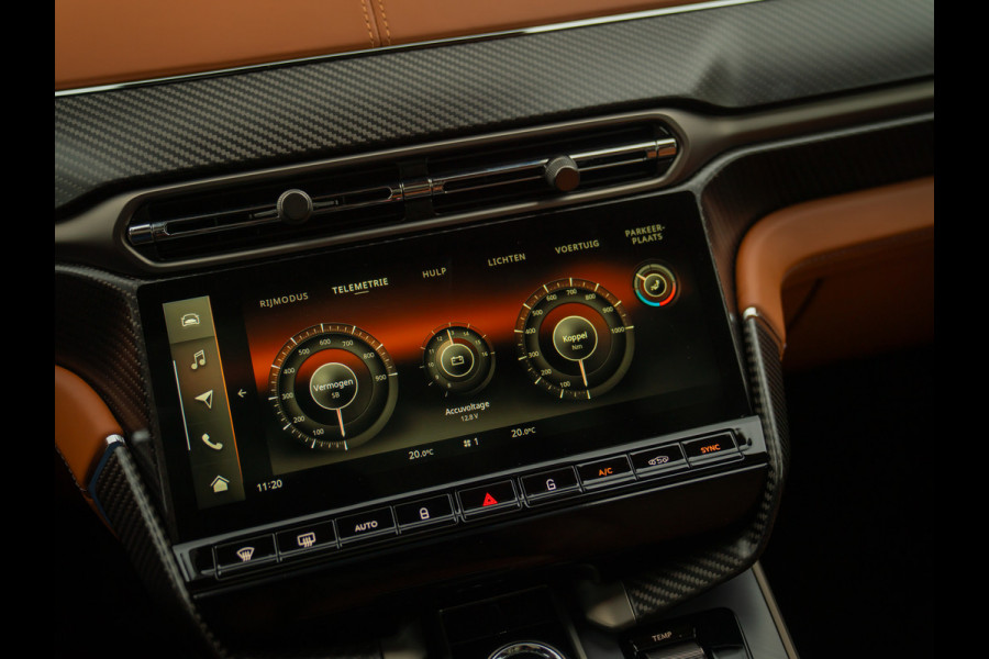 Aston Martin Vanquish | Minotaur Green | Bronze dreamlines | Carbon interior | Stoelventilatie