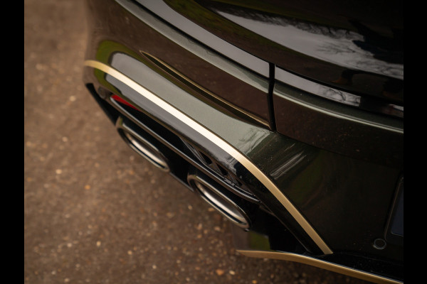 Aston Martin Vanquish | Minotaur Green | Bronze dreamlines | Carbon interior | Stoelventilatie