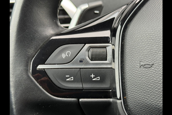 Peugeot 3008 1.2 PureTech Blue Premium / NAP / TREKHAAK / OH