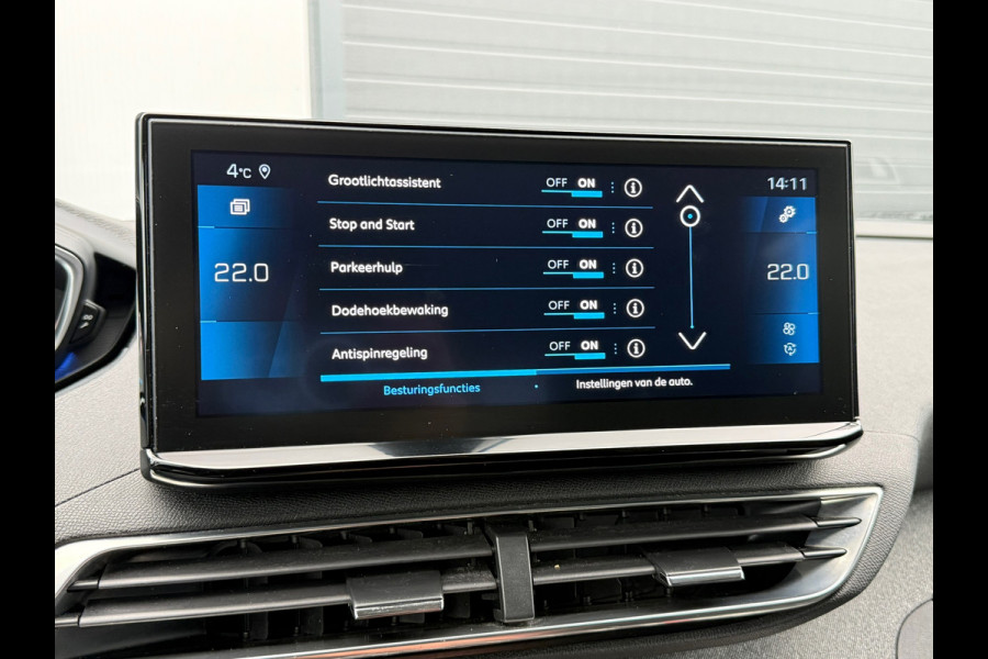 Peugeot 3008 1.2 PureTech Blue Premium / NAP / TREKHAAK / OH