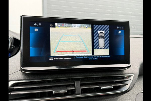 Peugeot 3008 1.2 PureTech Blue Premium / NAP / TREKHAAK / OH