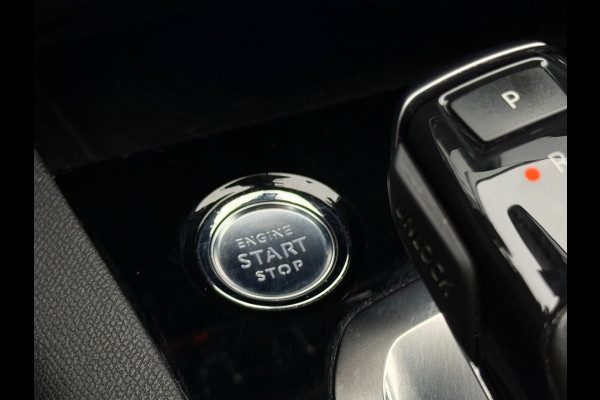 Peugeot 3008 1.2 PureTech Blue Premium / NAP / TREKHAAK / OH