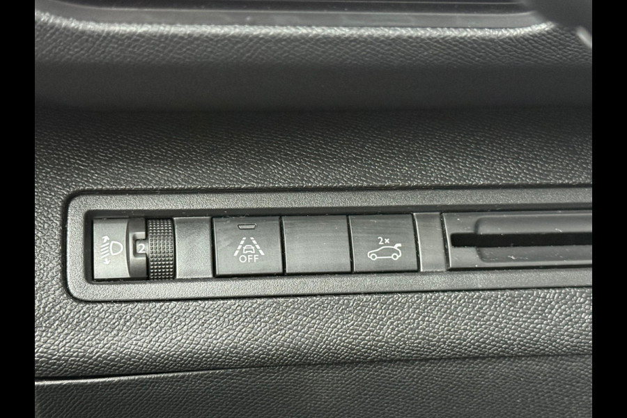 Peugeot 3008 1.2 PureTech Blue Premium / NAP / TREKHAAK / OH