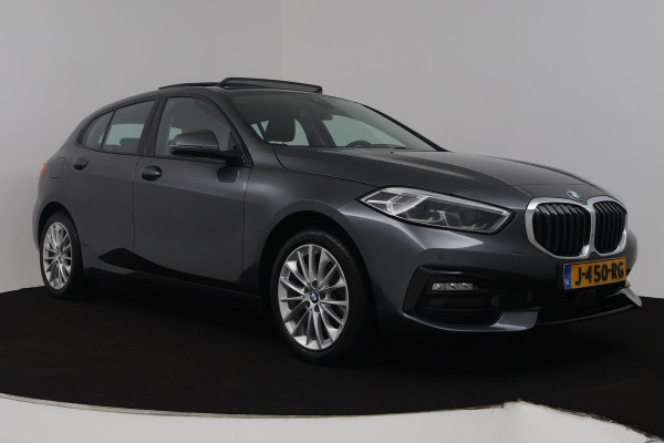 BMW 1-serie 118i Executive Edition (PANORAMADAK, DIGITALE COCKPIT, CRUISE CONTROL, NAVIGATIE, PARKEERSENSOREN)