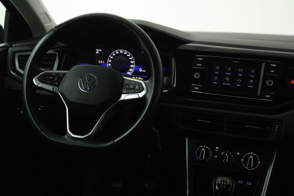 Volkswagen Polo 1.0 TSI Life (NAVIGATIE, PARKEERSENSOREN, CARPLAY, CRUISE CONTROL ADAPTIEF)