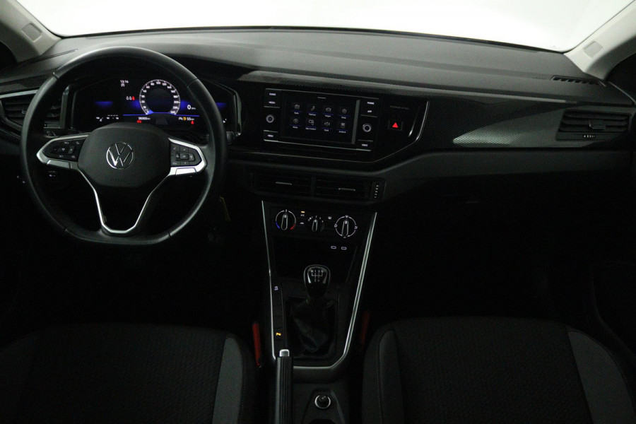 Volkswagen Polo 1.0 TSI Life (NAVIGATIE, PARKEERSENSOREN, CARPLAY, CRUISE CONTROL ADAPTIEF)