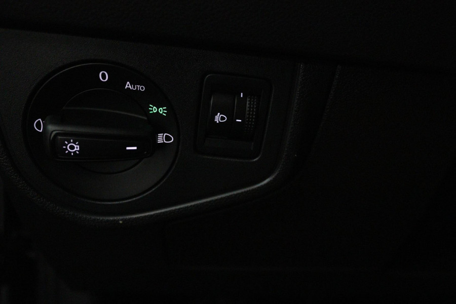 Volkswagen Polo 1.0 TSI Life (NAVIGATIE, PARKEERSENSOREN, CARPLAY, CRUISE CONTROL ADAPTIEF)