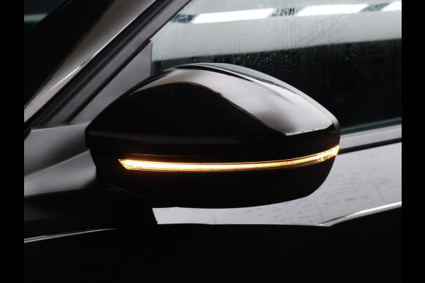 Peugeot 2008 1.2 PureTech Blue Lease Allure Sport (APPLE CARPLAY,NAVI,CAMERA,360 VIEW,DIGITAL COCKPIT,CRUISE,SPORTSTOELEN)