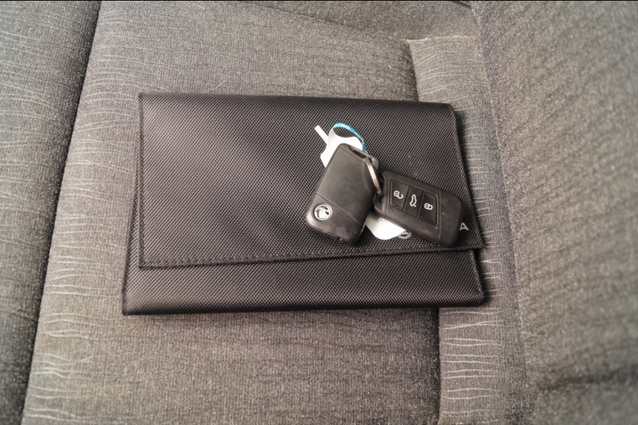 Škoda Karoq 1.5 TSI 150pk Business Edition Plus -NAVI-ECC-ACC-