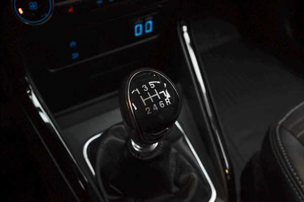 Ford EcoSport 1.0 EcoBoost Titanium Leder Navi PDC Climate LM velgen BTW auto