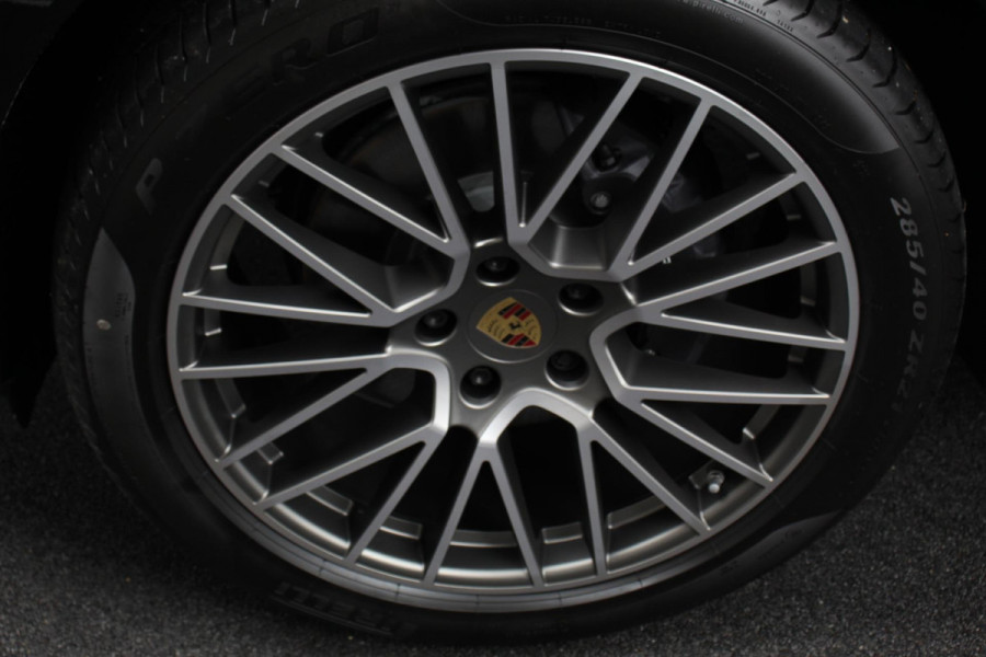 Porsche Cayenne Coupé 3.0 E-Hybrid 476pk Platinum Edition | Leder | Panorama dak | Luchtvering | Comfortstoelen Electrisch | Navigatie | Climate Control