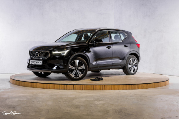 Volvo XC40 1.5 T4 Plug-in hybrid Ultimate Bright | Panorama dak | Zwenkbare trekhaak | Adaptieve cruise | Memory | Blis |
