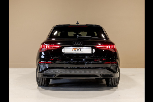 Audi A3 Sportback 35 TFSI S edition / 150pk / Adaptieve cruise control / Alcantara stuurwiel /