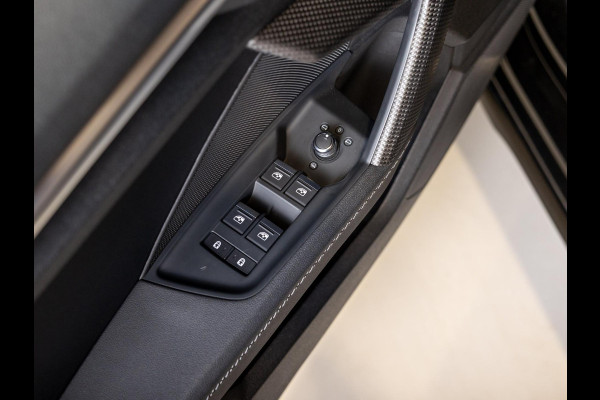 Audi A3 Sportback 35 TFSI S edition / 150pk / Adaptieve cruise control / Alcantara stuurwiel /