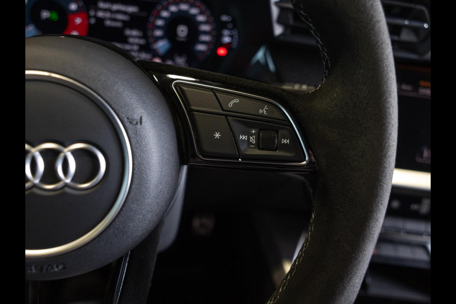 Audi A3 Sportback 35 TFSI S edition / 150pk / Adaptieve cruise control / Alcantara stuurwiel /