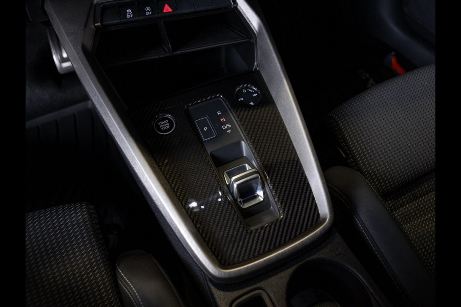 Audi A3 Sportback 35 TFSI S edition / 150pk / Adaptieve cruise control / Alcantara stuurwiel /