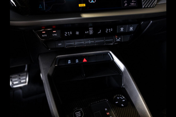 Audi A3 Sportback 35 TFSI S edition / 150pk / Adaptieve cruise control / Alcantara stuurwiel /