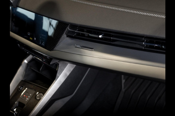 Audi A3 Sportback 35 TFSI S edition / 150pk / Adaptieve cruise control / Alcantara stuurwiel /