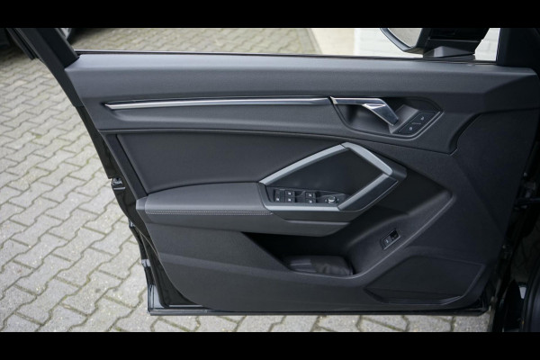 Audi Q3 Sportback 35 TFSI 3x S-Line BLACK OPTIK AUTOMAAT-AUDI SOUND-CAMERA-CARPLAY-KEYLESS-MATRIX-NAVIGATIE