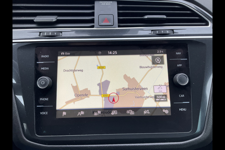 Volkswagen Tiguan 1.5 TSI ACT R-Line CarplayComfortline Business