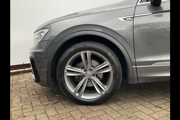 Volkswagen Tiguan 1.5 TSI ACT R-Line CarplayComfortline Business