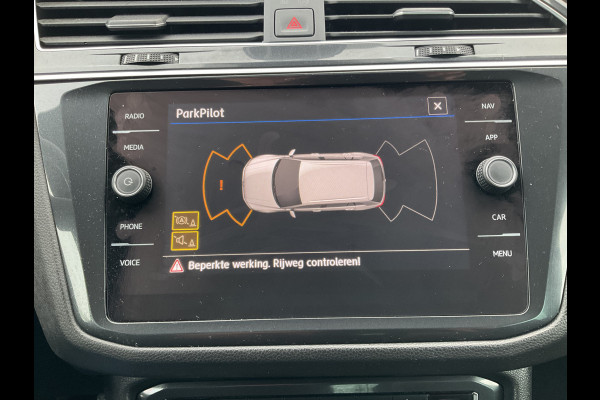 Volkswagen Tiguan 1.5 TSI ACT R-Line CarplayComfortline Business