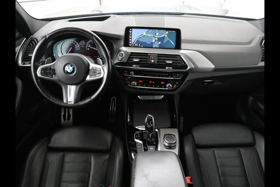 BMW X3 xDrive20i High Executive | M Sport | 1e eigenaar | Head-Up | Leder | Trekhaak | Stoelverwarming | Harman/Kardon | Camera | Keyless | Adaptive Drive | Sfeerverlichting | Full LED | Sportstoelen