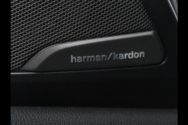 BMW X3 xDrive20i High Executive | M Sport | 1e eigenaar | Head-Up | Leder | Trekhaak | Stoelverwarming | Harman/Kardon | Camera | Keyless | Adaptive Drive | Sfeerverlichting | Full LED | Sportstoelen