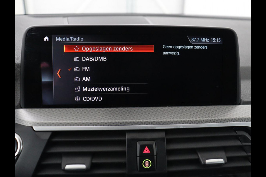 BMW X3 xDrive20i High Executive | M Sport | 1e eigenaar | Head-Up | Leder | Trekhaak | Stoelverwarming | Harman/Kardon | Camera | Keyless | Adaptive Drive | Sfeerverlichting | Full LED | Sportstoelen