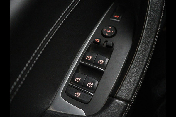 BMW X3 xDrive20i High Executive | M Sport | 1e eigenaar | Head-Up | Leder | Trekhaak | Stoelverwarming | Harman/Kardon | Camera | Keyless | Adaptive Drive | Sfeerverlichting | Full LED | Sportstoelen