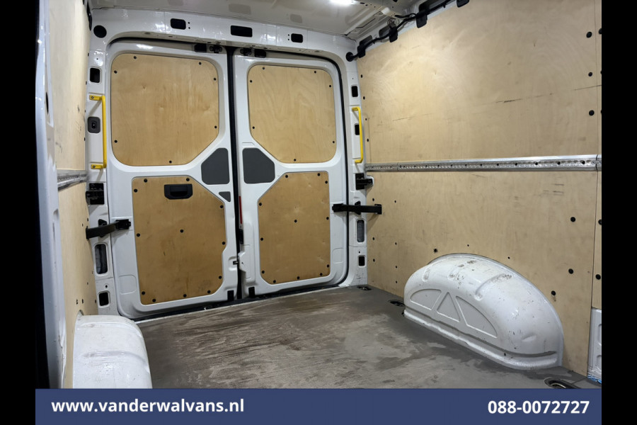 Volkswagen Crafter 2.0 TDI L3H2 L2H1 Euro6 Airco | Camera | Apple Carplay | Android Auto Bijrijdersbank