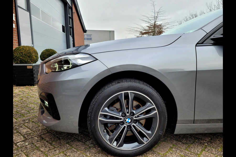 BMW 2 Serie Gran Coupé 218i Sport-Line Camera, HiFi, Tr.haak (1e eig. NL BTW)