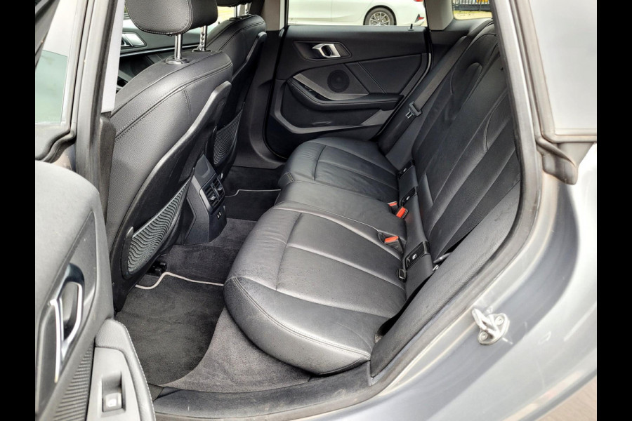 BMW 2 Serie Gran Coupé 218i Sport-Line Camera, HiFi, Tr.haak (1e eig. NL BTW)