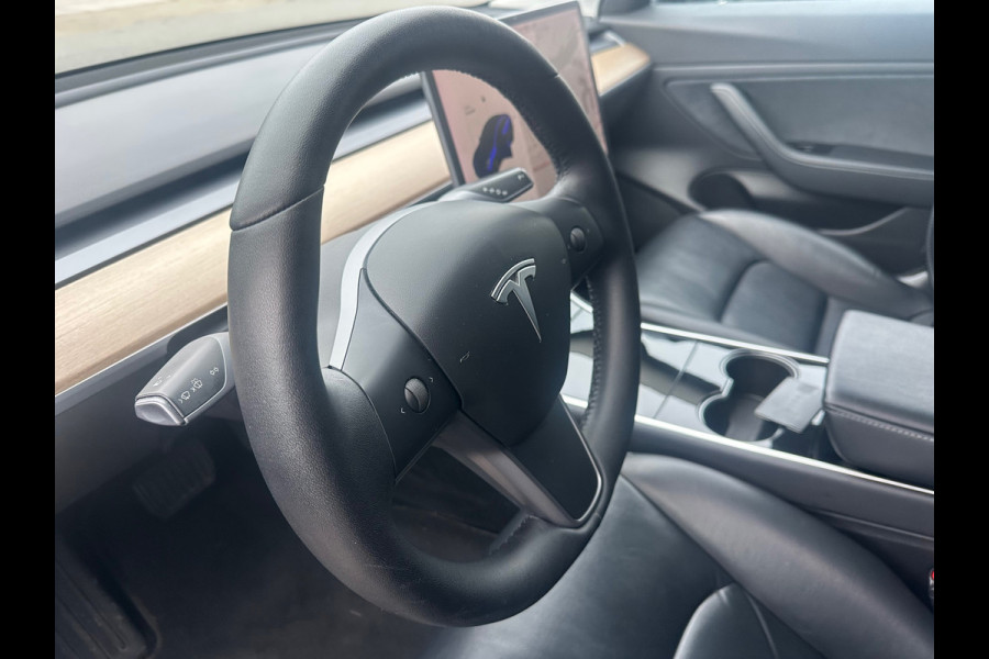 Tesla Model 3 Standard RWD Plus 60 kWh