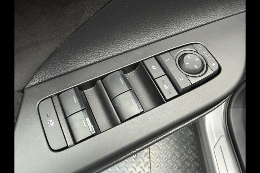 Toyota C-HR 2.0 Plug-in Hybrid 220 GR SPORT | Pano dak | Head-up | Rijklaar!!!